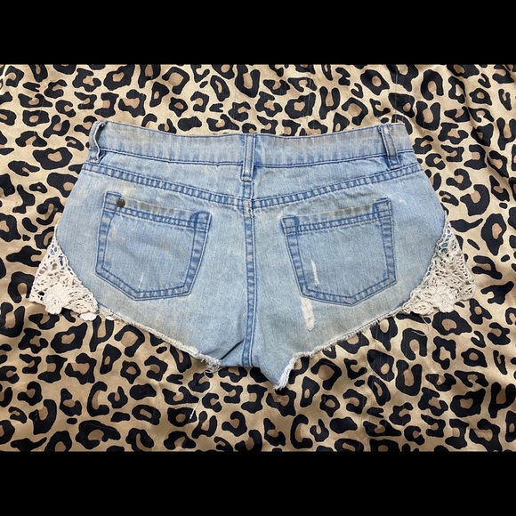 Element Lace Short Shorts - Picture 2 of 3